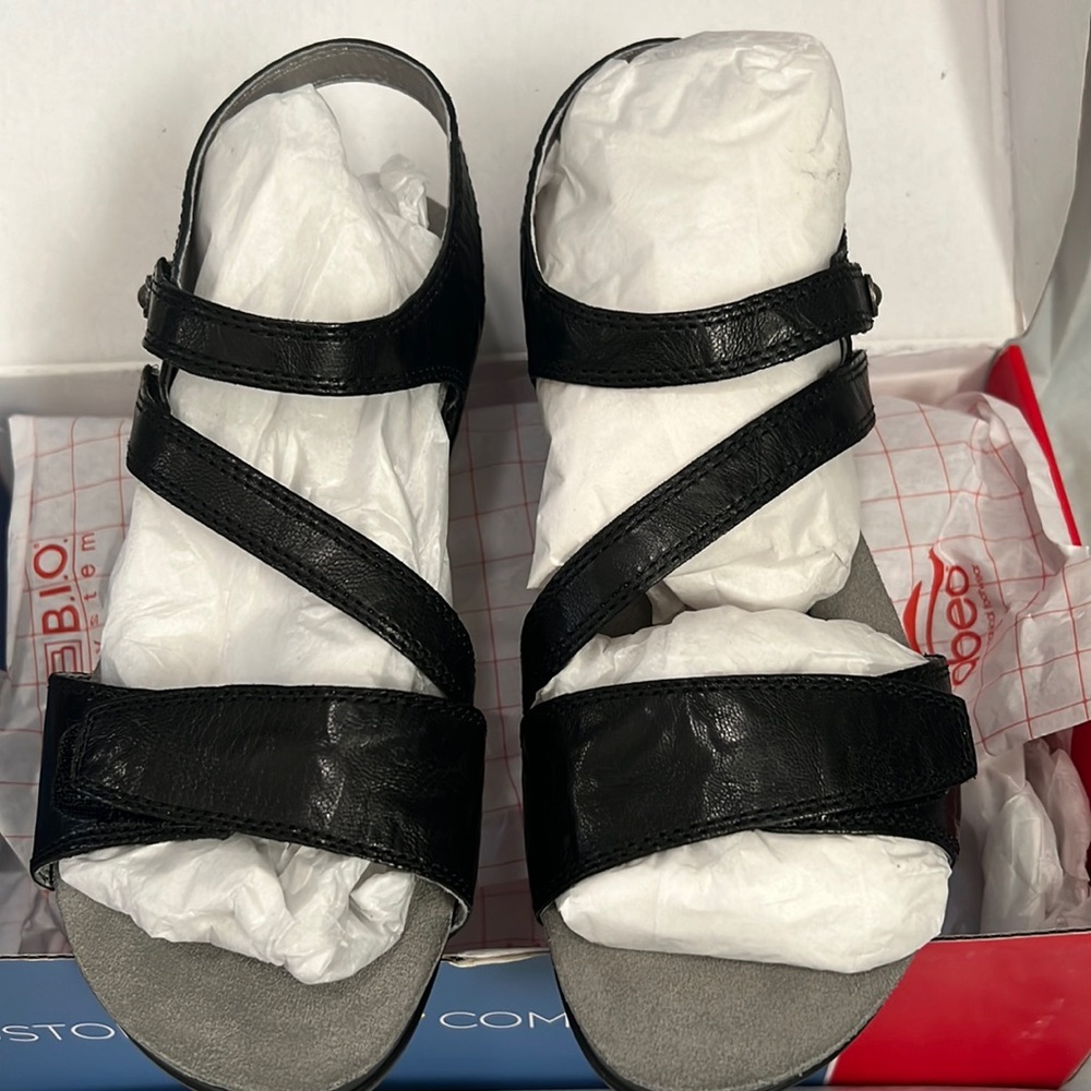 NIB Abeo B.I.O. Quartz Black Leather Ankle Strap Wedge Heel Sandals Sz 7